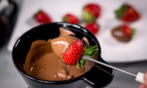 Fresh Strawberry with chocolate fondue Fresh Strawberry with chocolate fondue