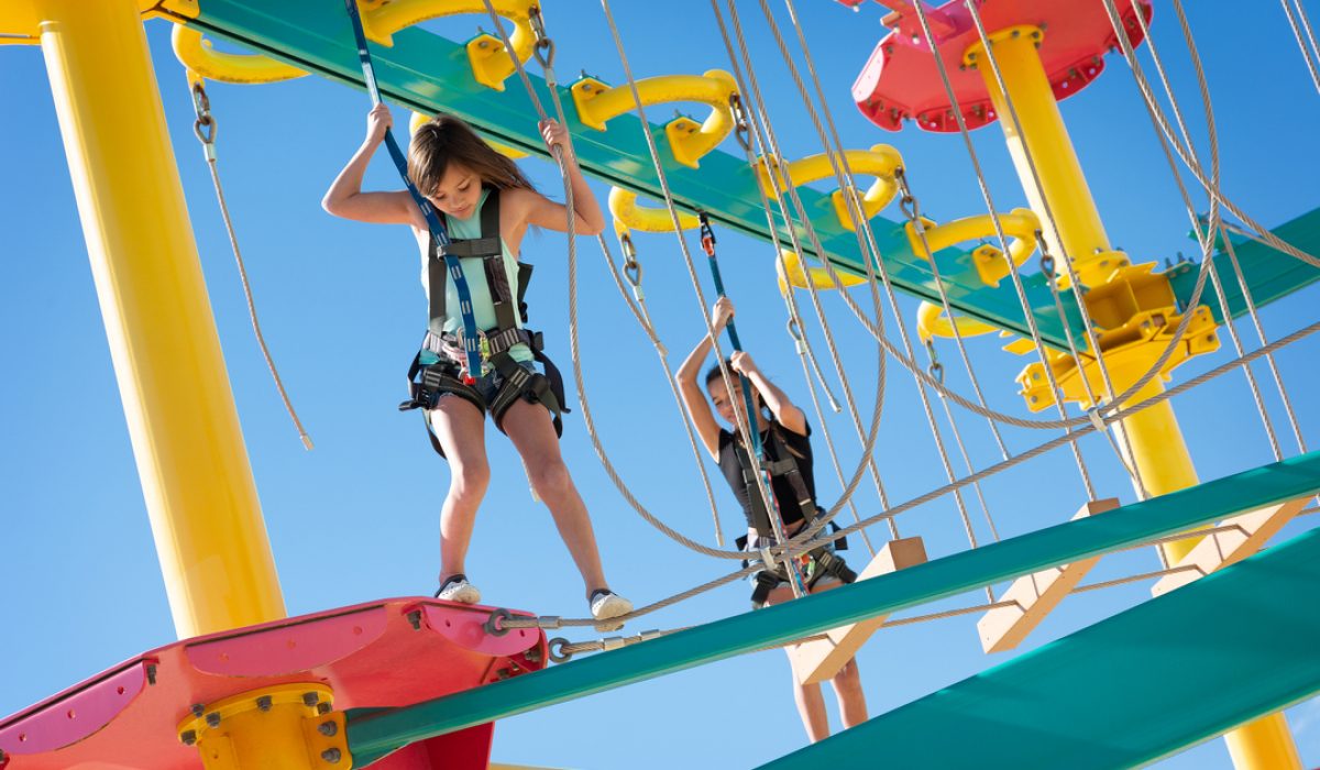 LulusBarefootLanding-13