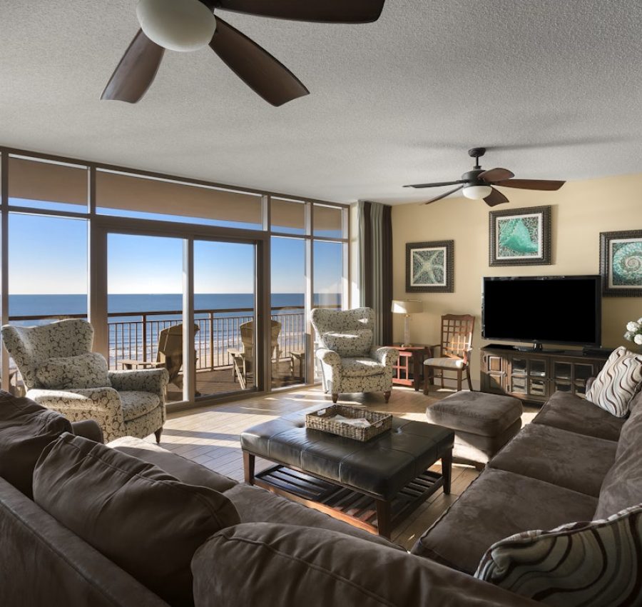 north-beach-Charleston 5br Oceanfront Condo 401 Living Room